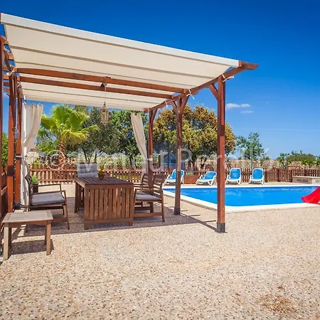 Villa Santa Eulalia *